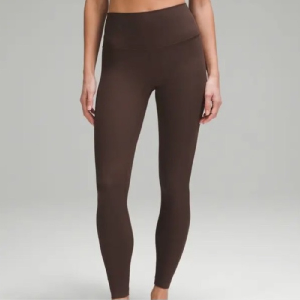 New with tags Lululemon Ribbed Espresso Wunder Train Ribbed HR Tight